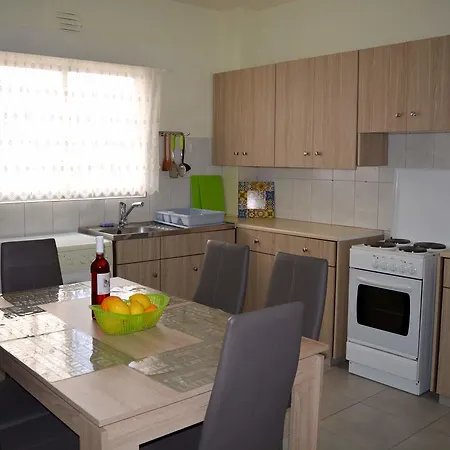 아파트 Andrea's 3 Bdr. Sea View 파포스
