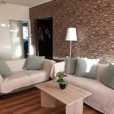Andrea's 3 Bdr. Sea View بافوس